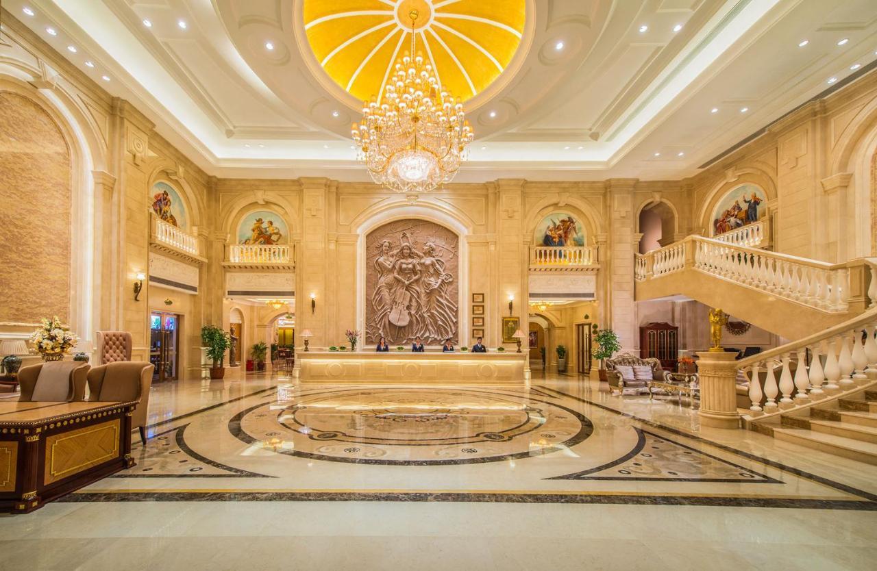 Vienna International Hotel Yantai Changjiang Road Xingyi Square Branch Zewnętrze zdjęcie